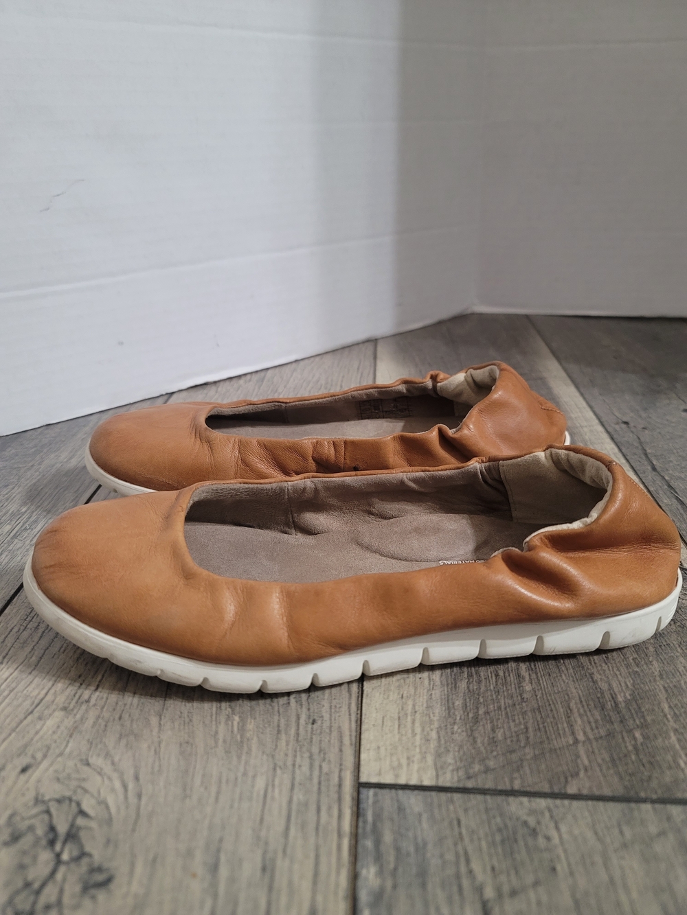 SAS Women's Radiant Hazel Leather Ballet Flat Round Toe Cushioned Sole Sz 8 N - Picture 3 of 10